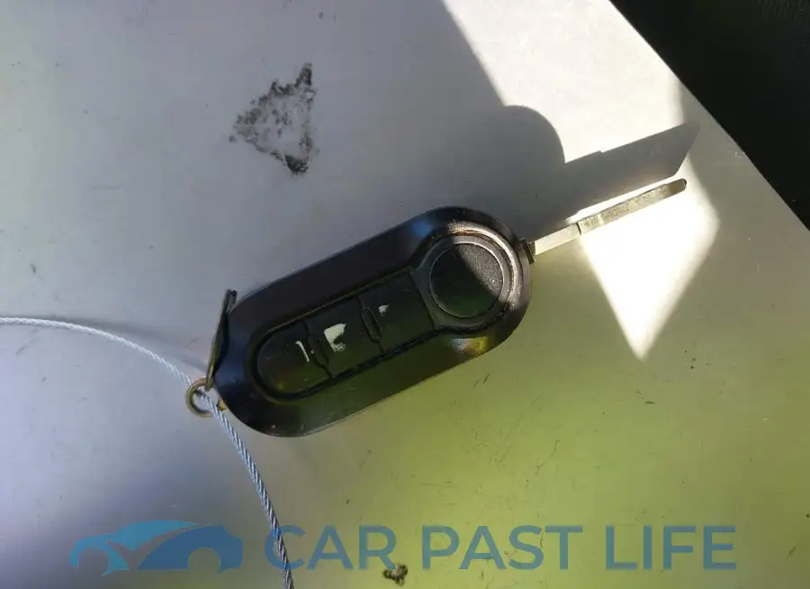 3C6TRVDG4JE124733# 11
