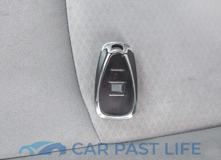 1G1ZB5ST4GF339687# 11