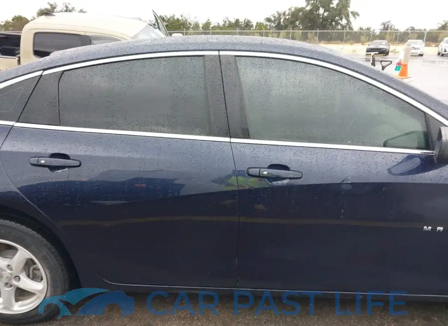 1G1ZB5ST4GF339687# 14