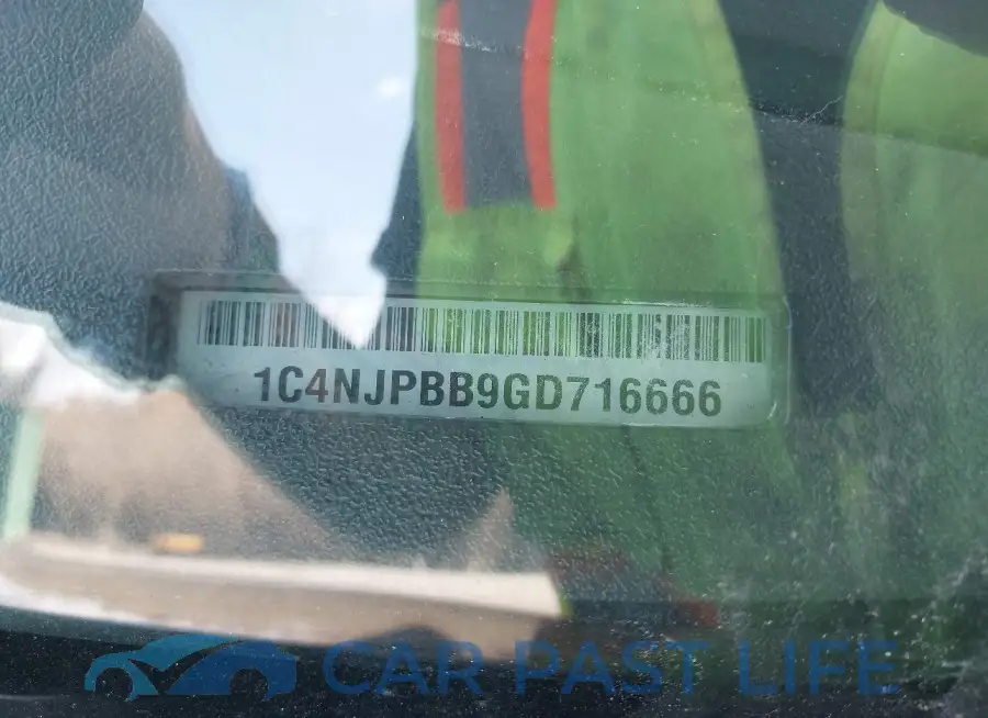 1C4NJPBB9GD716666# 9