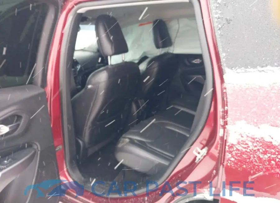 1C4PJMJX8KD186039# 8