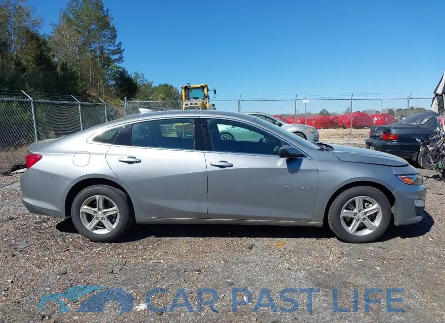 1G1ZD5ST4RF124615# 13