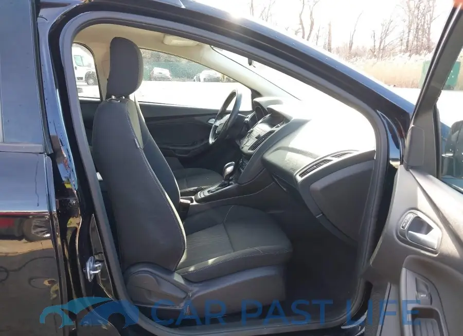 1FADP3K20JL332359# 5