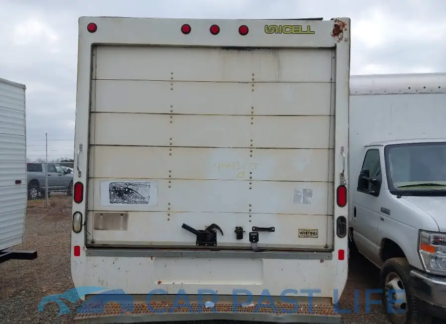 1HA3GTCG3KN008064# 19