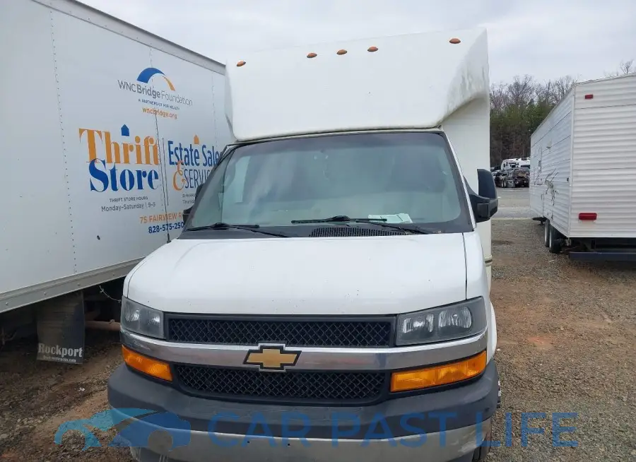 1HA3GTCG3KN008064# 16