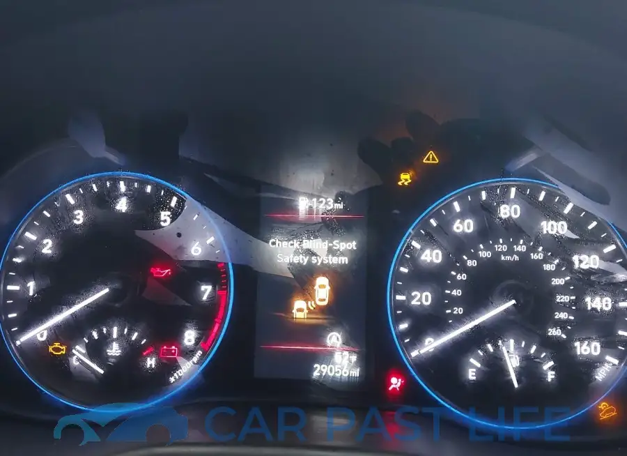 KM8K3CAB1PU051264# 7