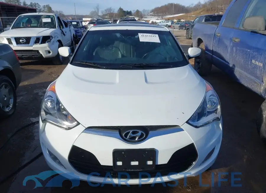 KMHTC6AD6GU252598# 12