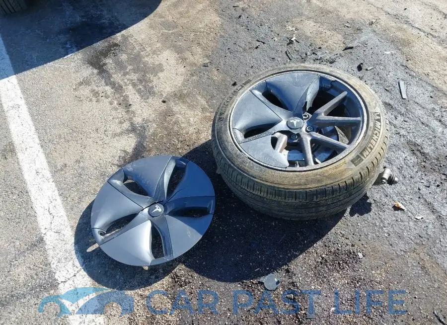 5YJ3E1EA4HF000103# 12