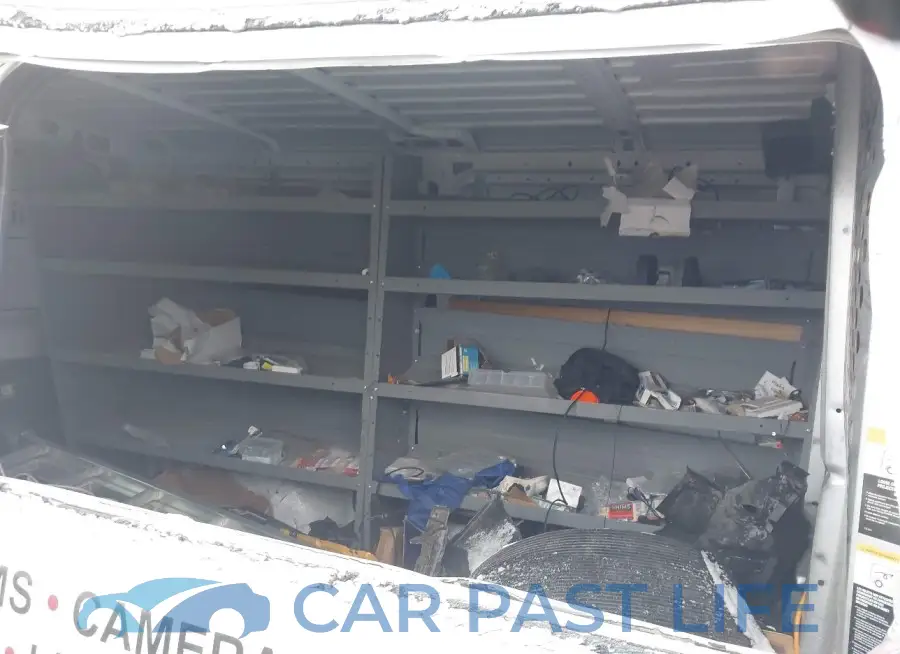 3C6TRVAG0HE520740# 8