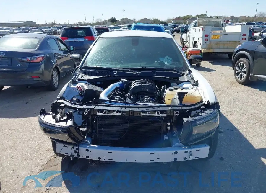 2C3CDXBG9PH627343# 12