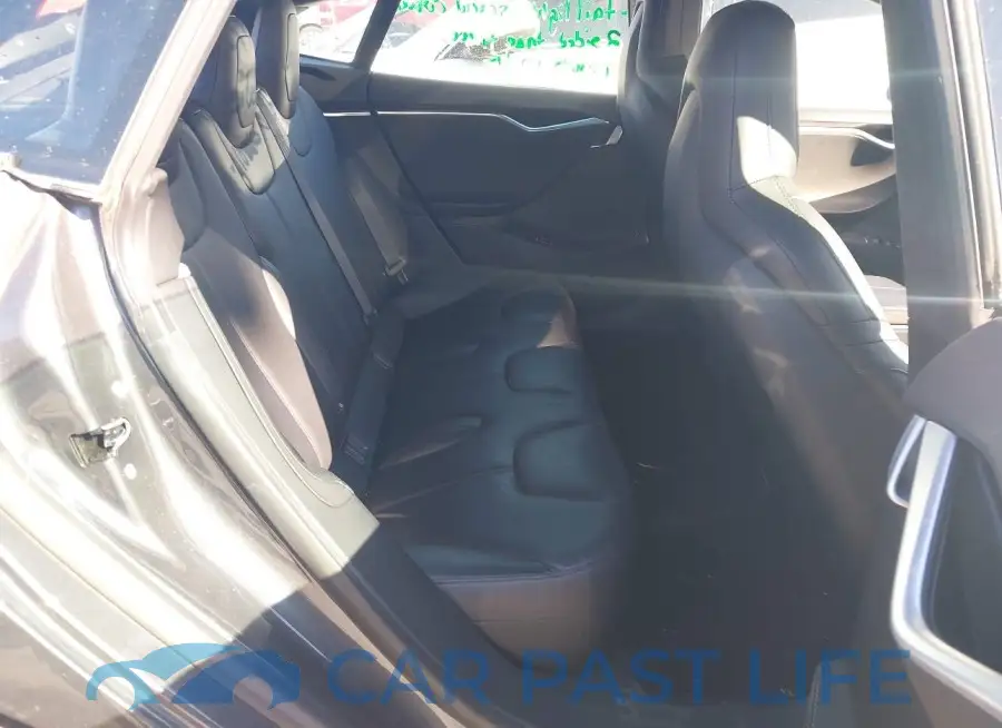 5YJSA1E21GF156453# 8