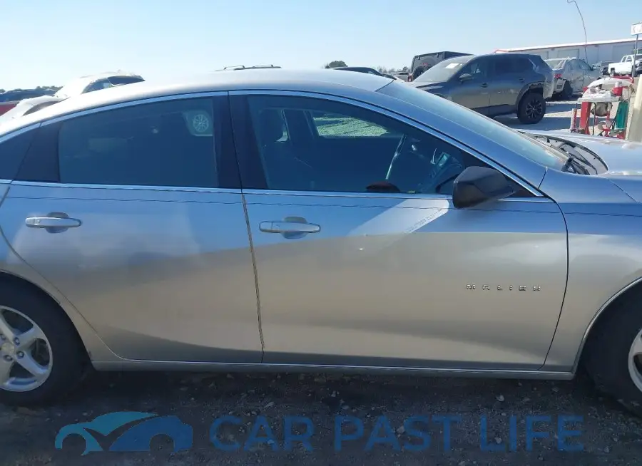 1G1ZB5ST2HF269950# 14