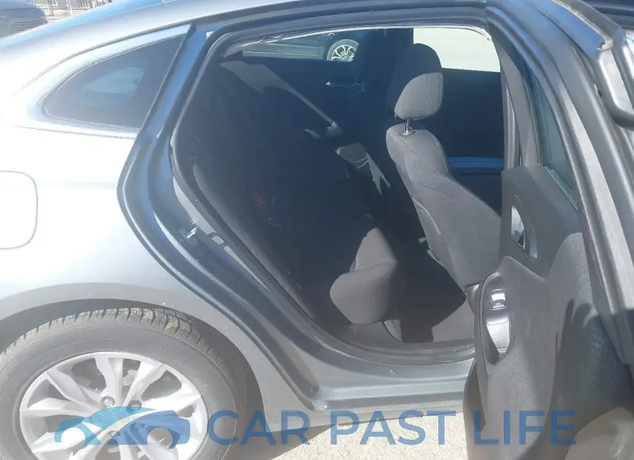 1G1ZD5ST5PF160083# 8