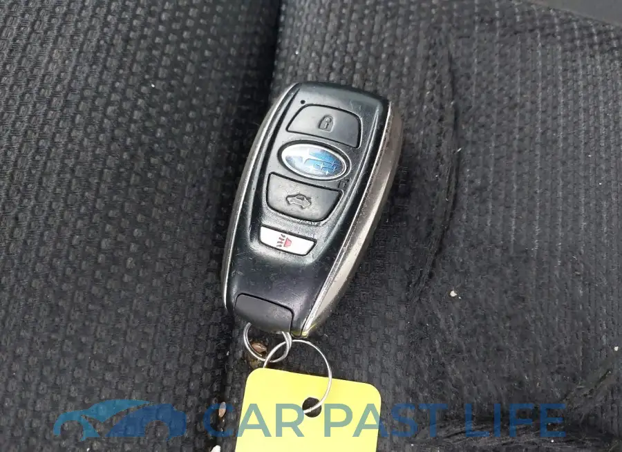 4S3GTAM6XJ3725860# 11