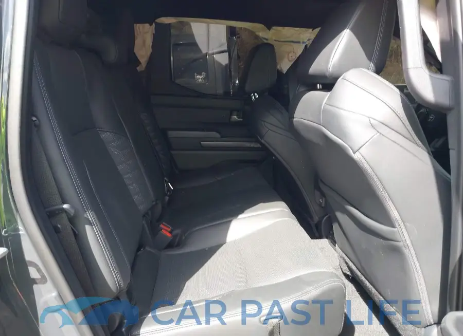 3TYLB5JN9RT007963# 8