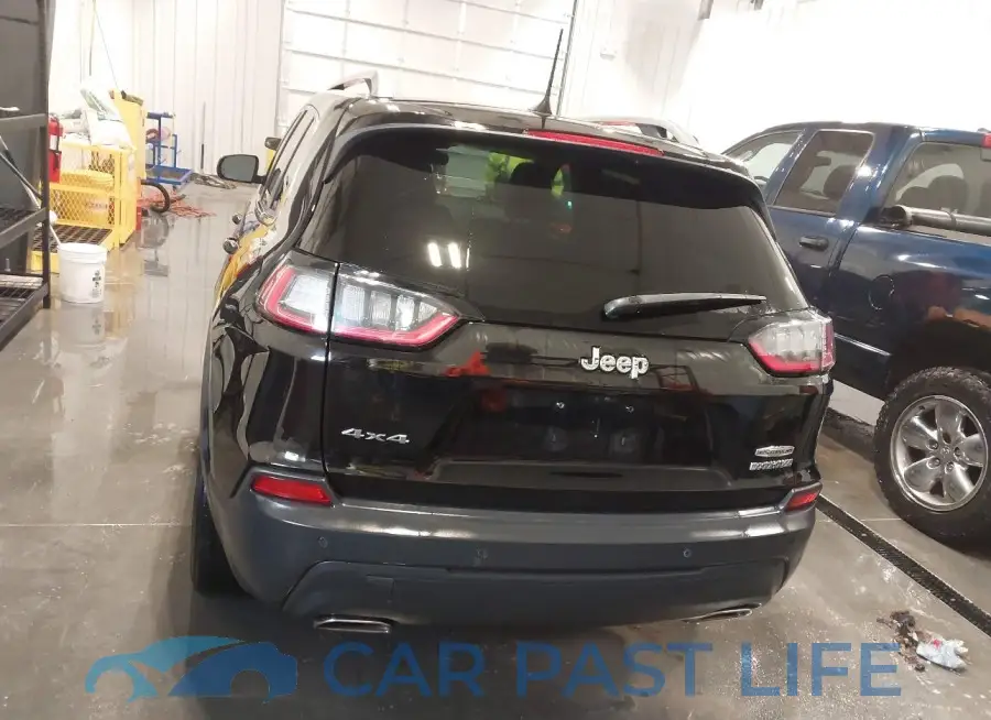 1C4PJMMX2MD107902# 16