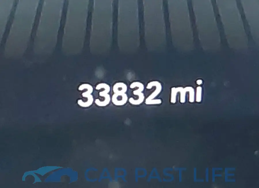 2C3CDZJG8NH117978# 15