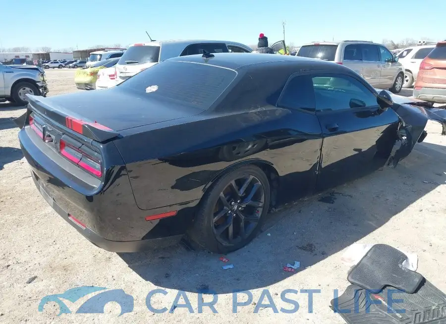 2C3CDZJG8NH117978# 4