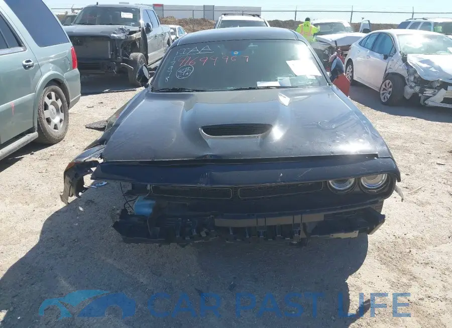 2C3CDZJG8NH117978# 12