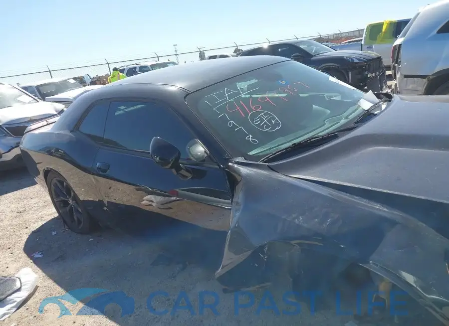 2C3CDZJG8NH117978# 13