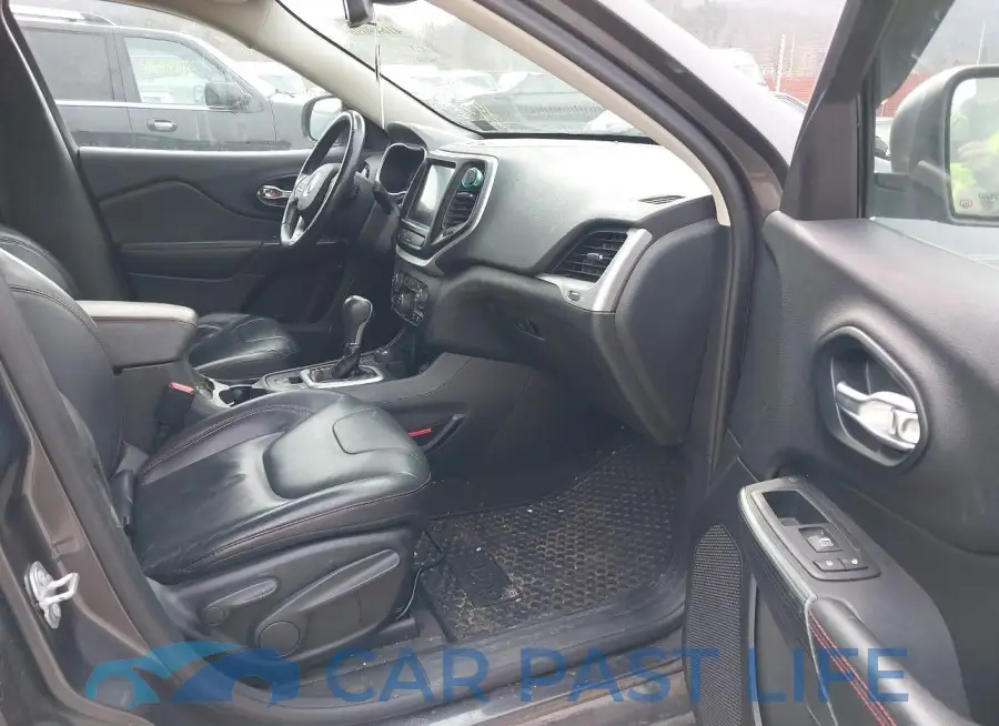 1C4PJMBS5GW241433# 5