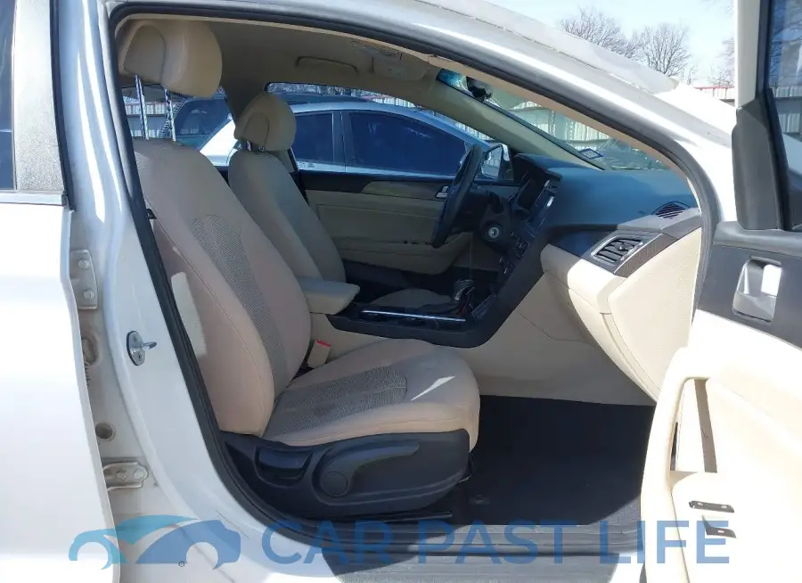 5NPE34AF3HH502037# 5
