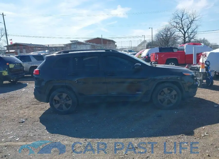 1C4PJLCS0GW338984# 13