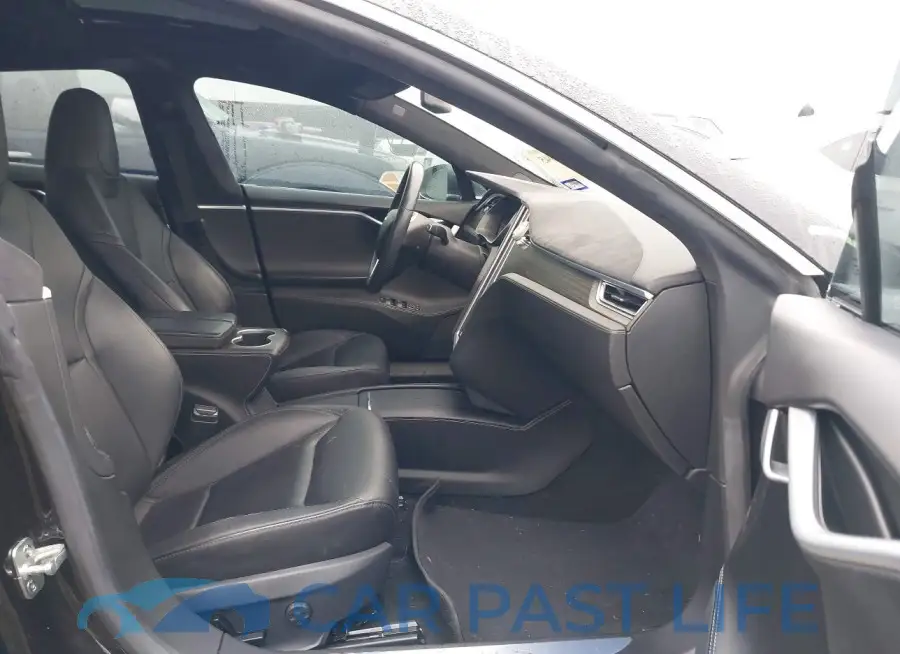 5YJSA1E10GF156578# 5