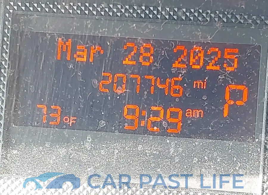 3C6TRVAG5JE131548# 15