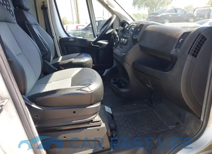 3C6TRVAG5JE131548# 5