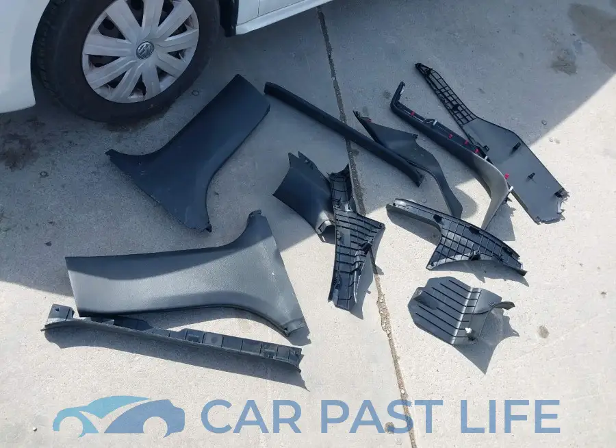 4T1K61AK1LU322328# 12