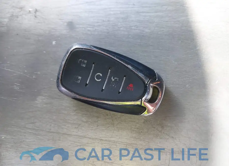 1G1ZB5ST5HF223898# 11