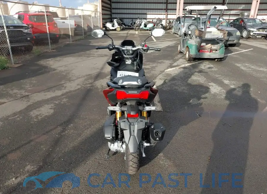 MLHKF5456R5001578# 6