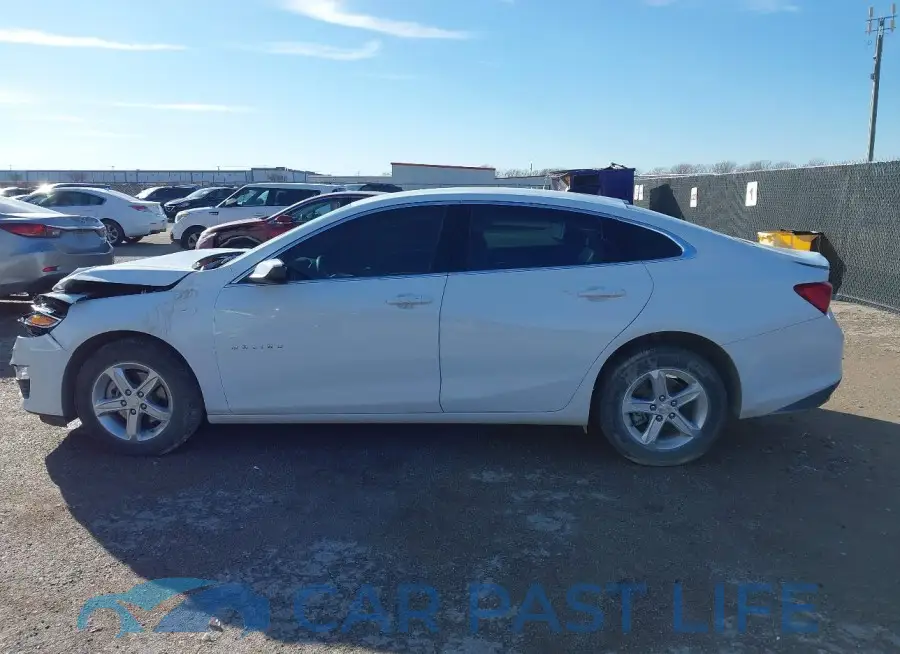 1G1ZB5ST1SF100607# 15