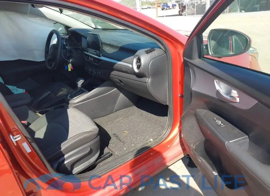 3KPF24AD3RE729028# 5