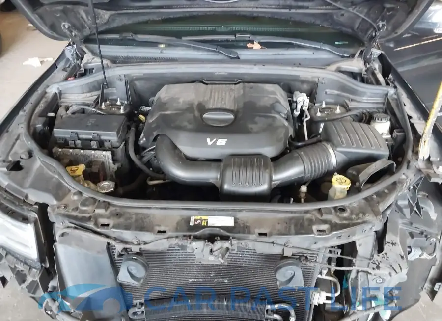 1C4RJFBG8FC819816# 10