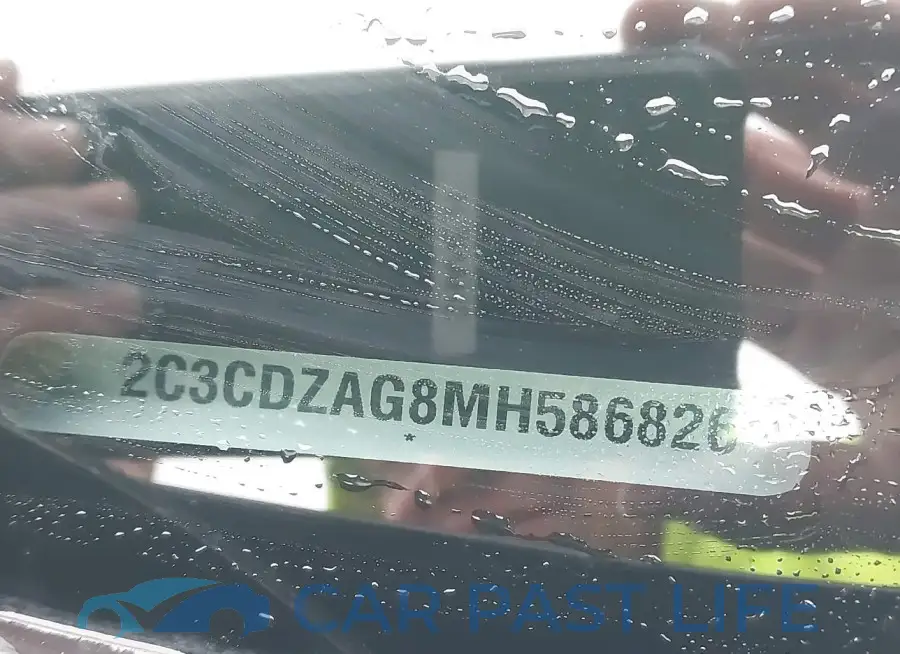 2C3CDZAG8MH586826# 9