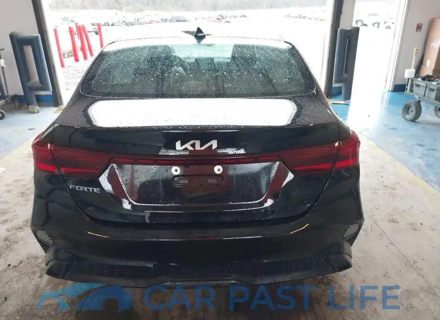 3KPF24AD5RE805557# 16