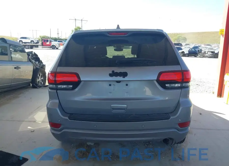 1C4RJEAG8LC203377# 17