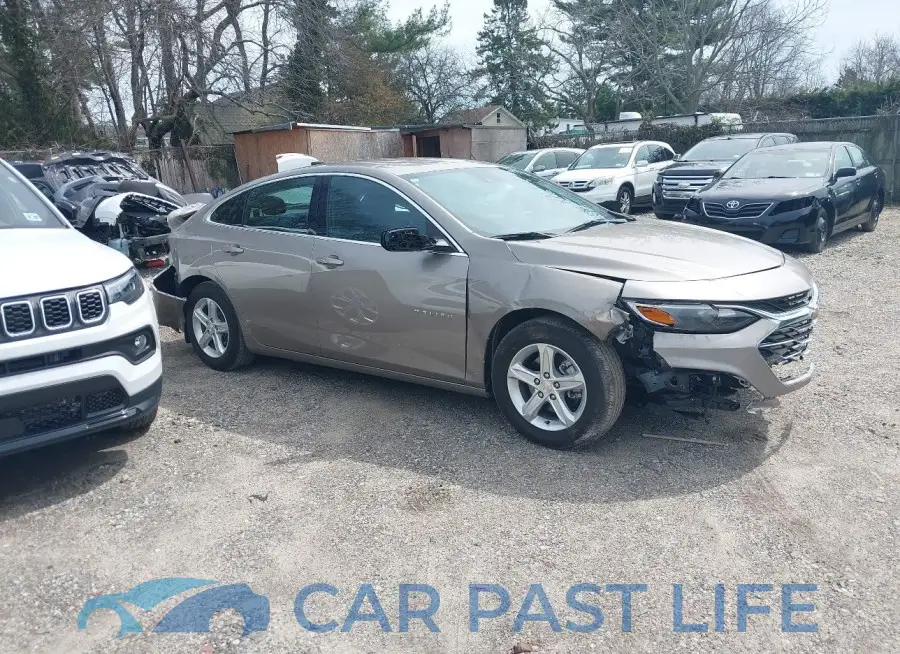 1G1ZB5ST3PF253562# 13