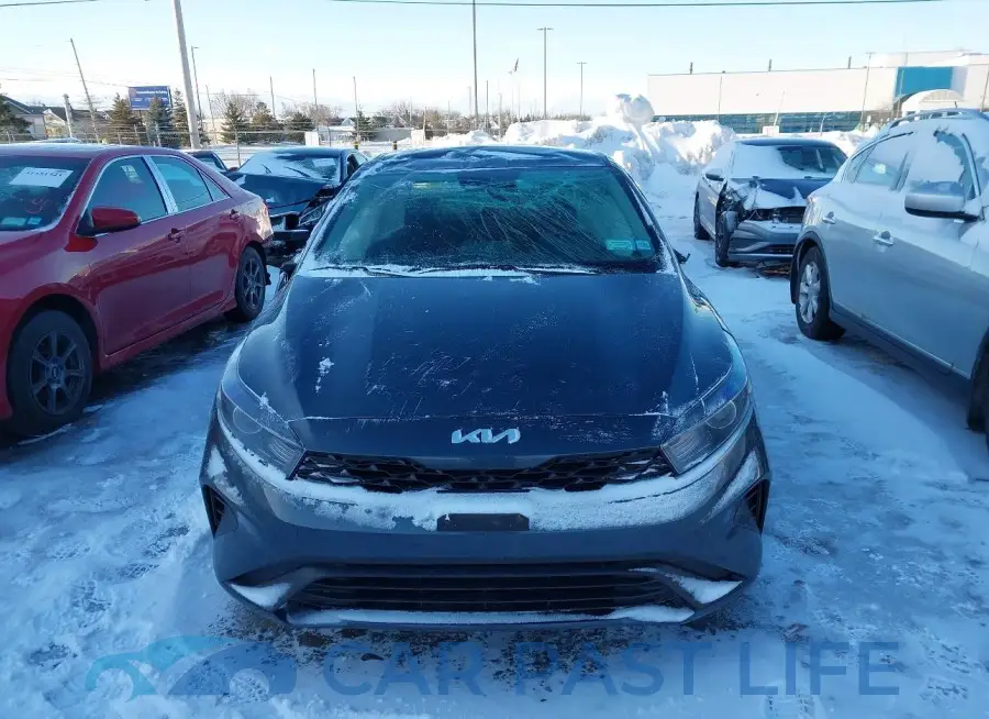 3KPF24AD8PE582492# 12