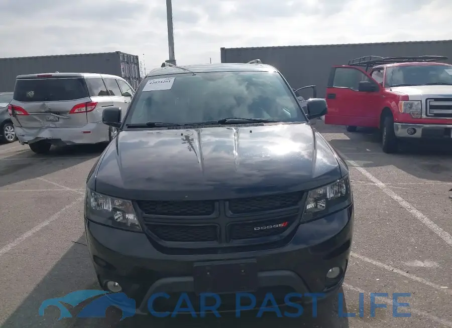3C4PDCEG7HT564415# 12