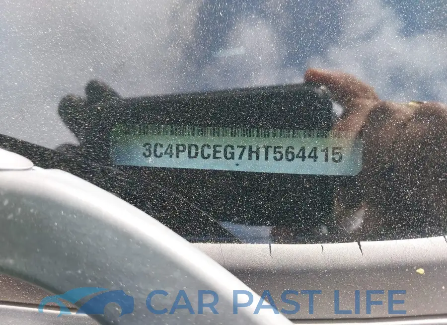 3C4PDCEG7HT564415# 9