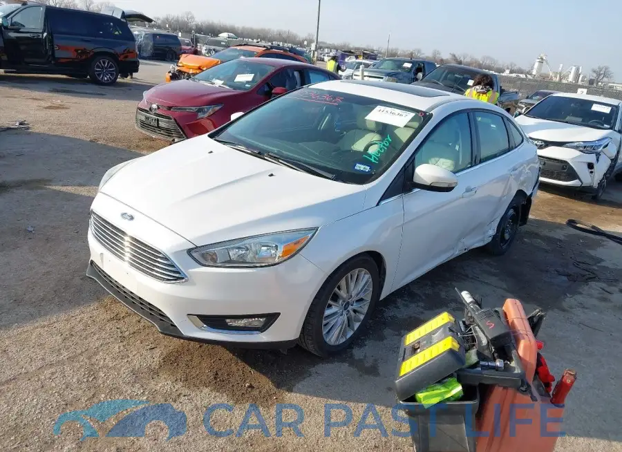 1FADP3J26JL314143# 2