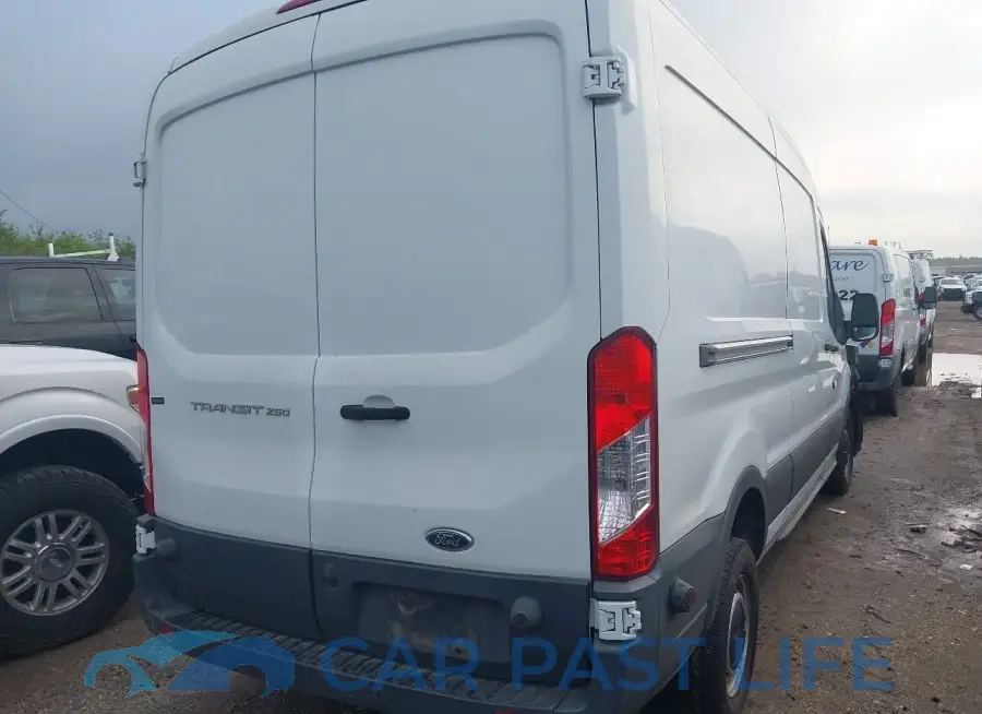 1FTYR2CM1HKA49405# 4