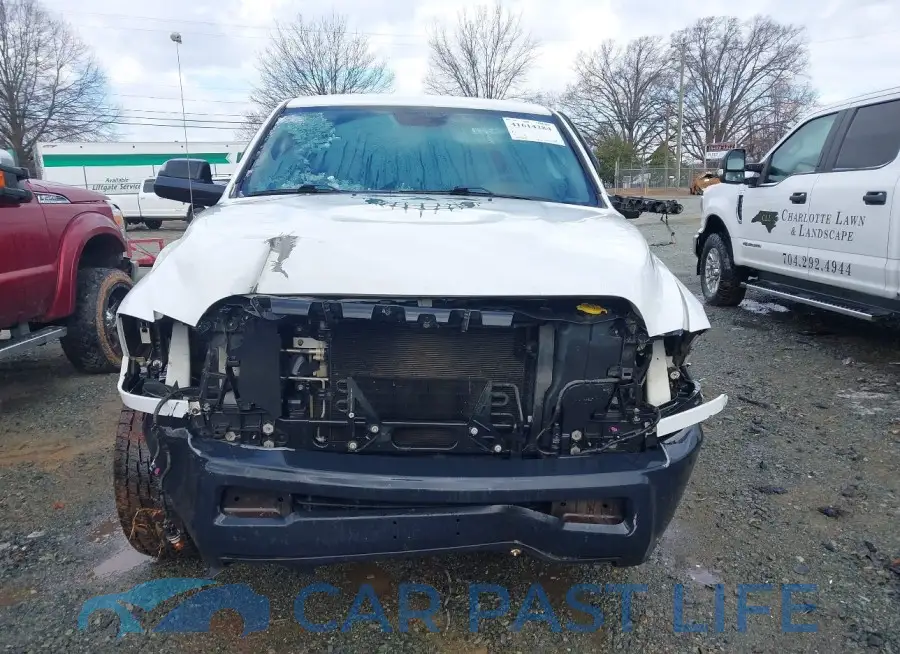 3C7WR4HJ2JG253700# 12