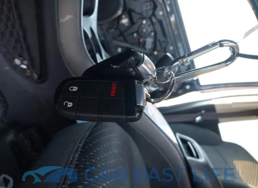 3C4PDCAB8LT280178# 11