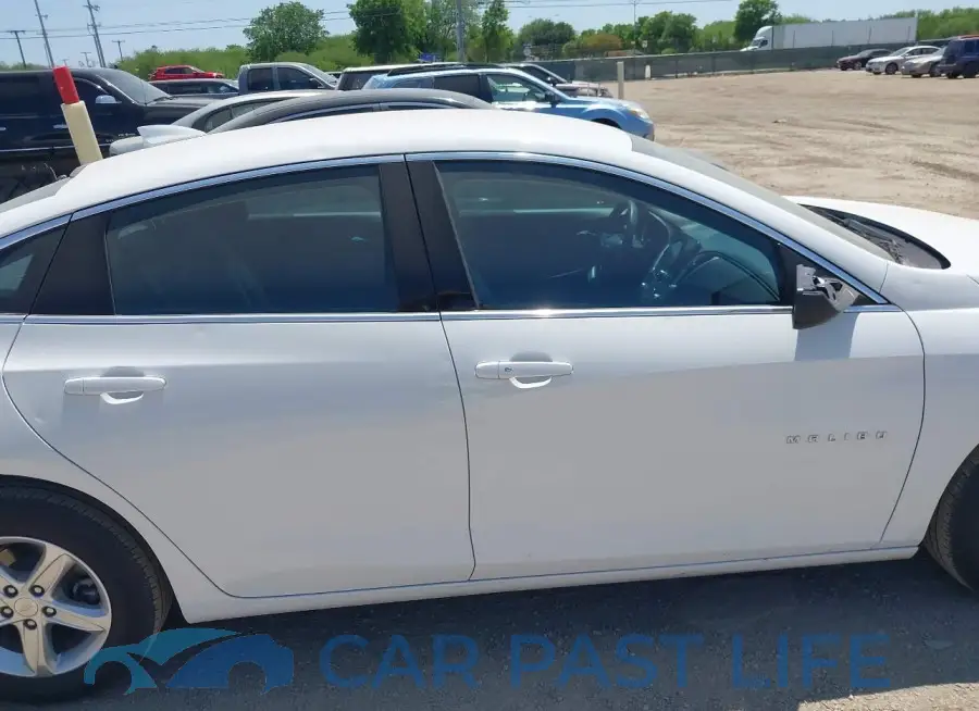 1G1ZD5ST1PF242599# 13