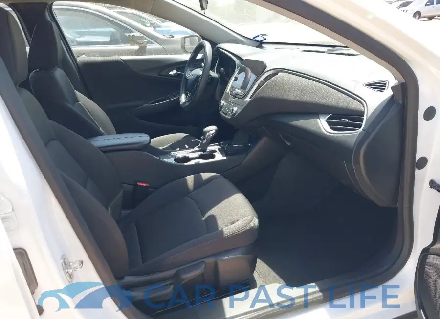 1G1ZD5ST1PF242599# 5