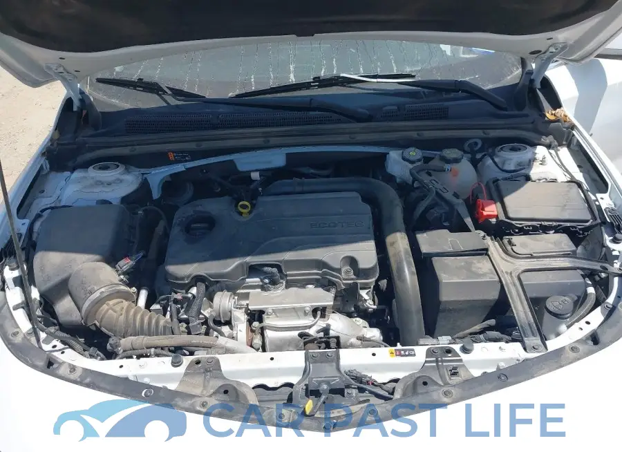 1G1ZD5ST1PF242599# 10
